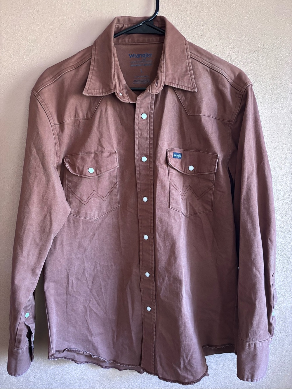 Wrangler Men’s Rustic Brown Button-Down Western Shirt